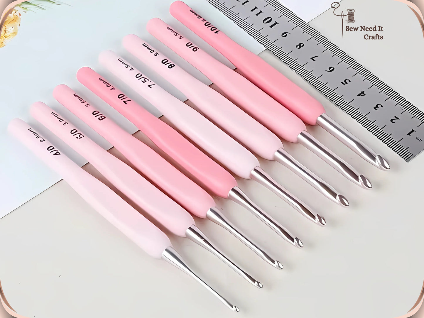Ergonomic Crochet Hook Set with Case