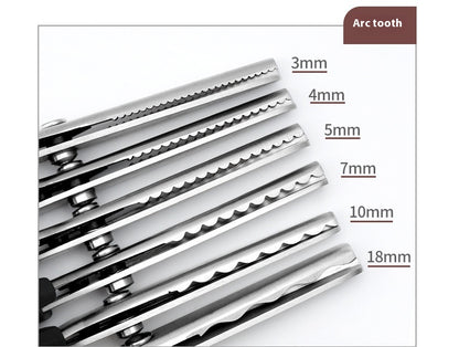 Arc tooth blade chart showing scalloped pinking blades at 3 mm, 4 mm, 5 mm, 7 mm, 10 mm and 18 mm tooth pitch, the six shears in this set