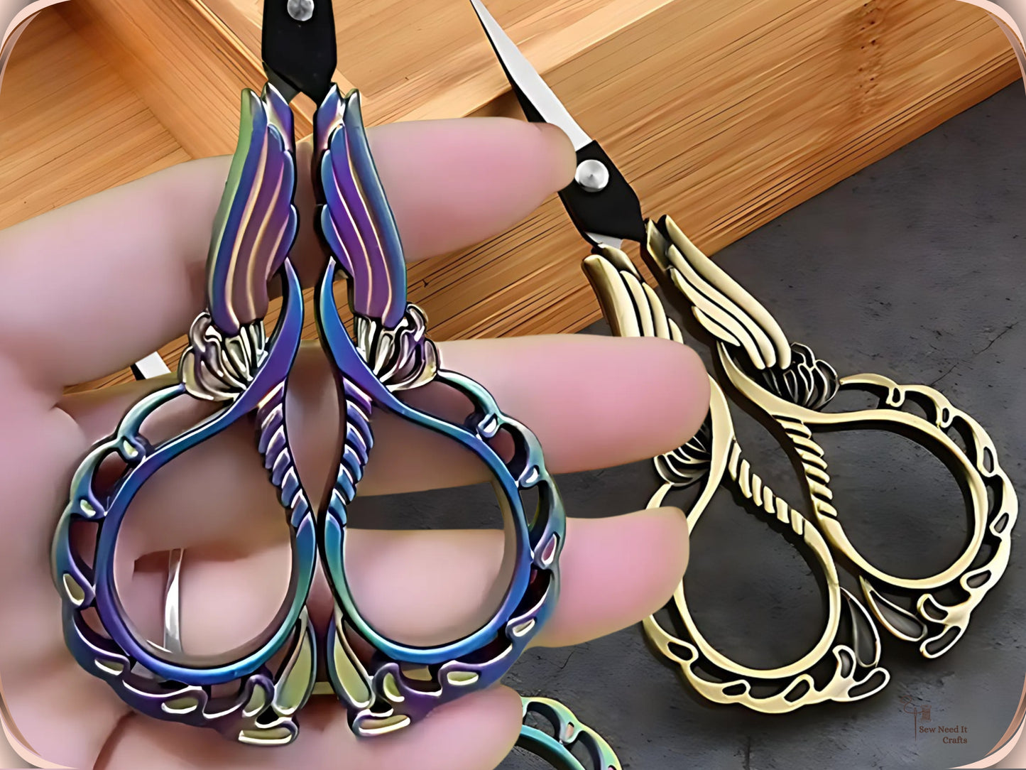 Elegant Metal Engraved Orchid Flower Retro Antique Vintage Sewing Scissors