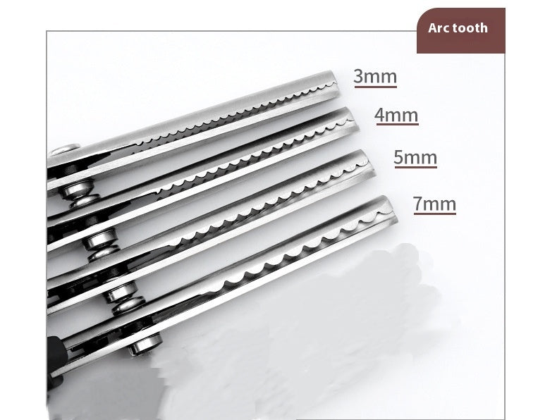 Arc tooth blade chart showing scalloped pinking blades at 3 mm, 4 mm, 5 mm and 7 mm tooth pitch, the four shears in this set