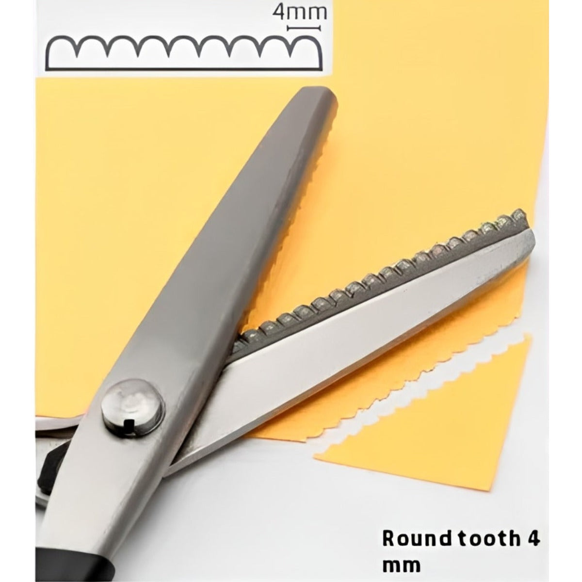 Circular arc scalloped pinking shear with a 4 mm tooth pitch, shown with its blade profile diagram and the scalloped edge it cuts in paper