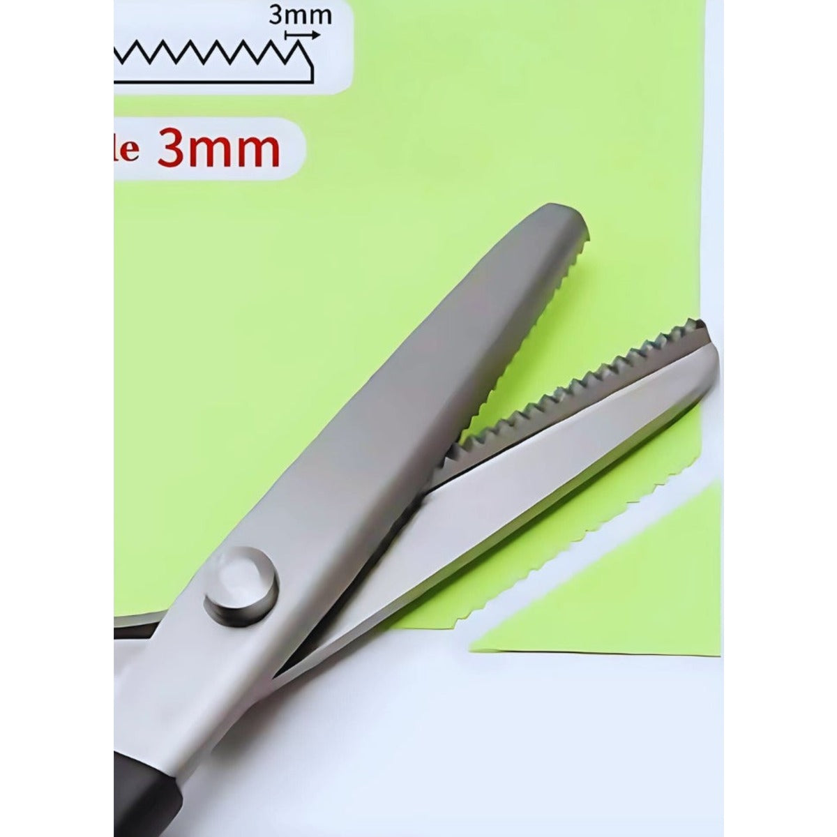 Triangular zigzag pinking shear with a 3 mm tooth pitch, shown with its blade profile diagram and the sawtooth edge it cuts in paper