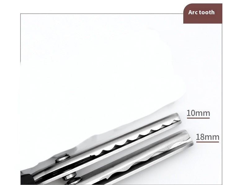 Arc tooth blade chart showing scalloped pinking blades at 10 mm and 18 mm tooth pitch, the two shears in this set