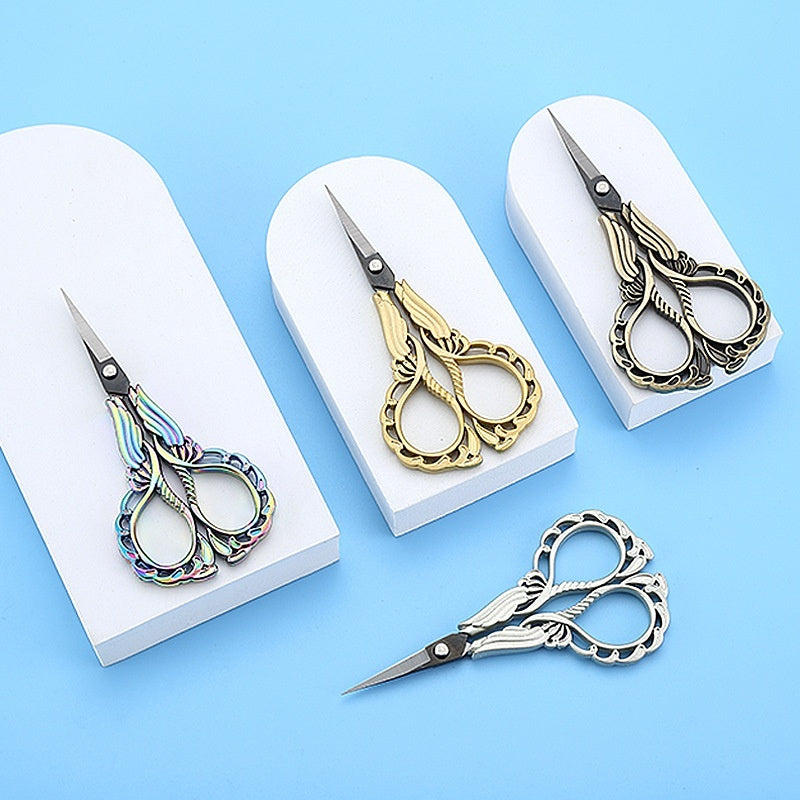 Elegant Metal Engraved Orchid Flower Retro Antique Vintage Sewing Scissors