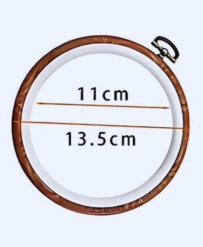 Circle faux wood embroidery hoop, 13.5 cm outer diameter, 11 cm inner